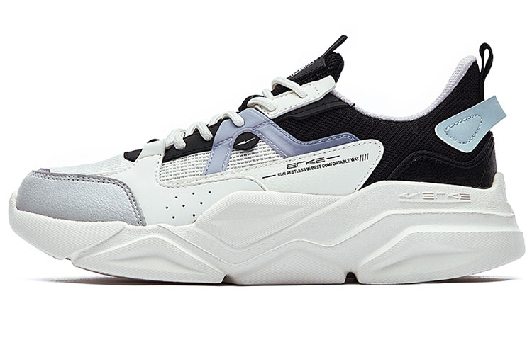 Erke Bai Qian Breathable Abrasion Resistant Slip Resistant Low top Running Shoes Women’s Black White