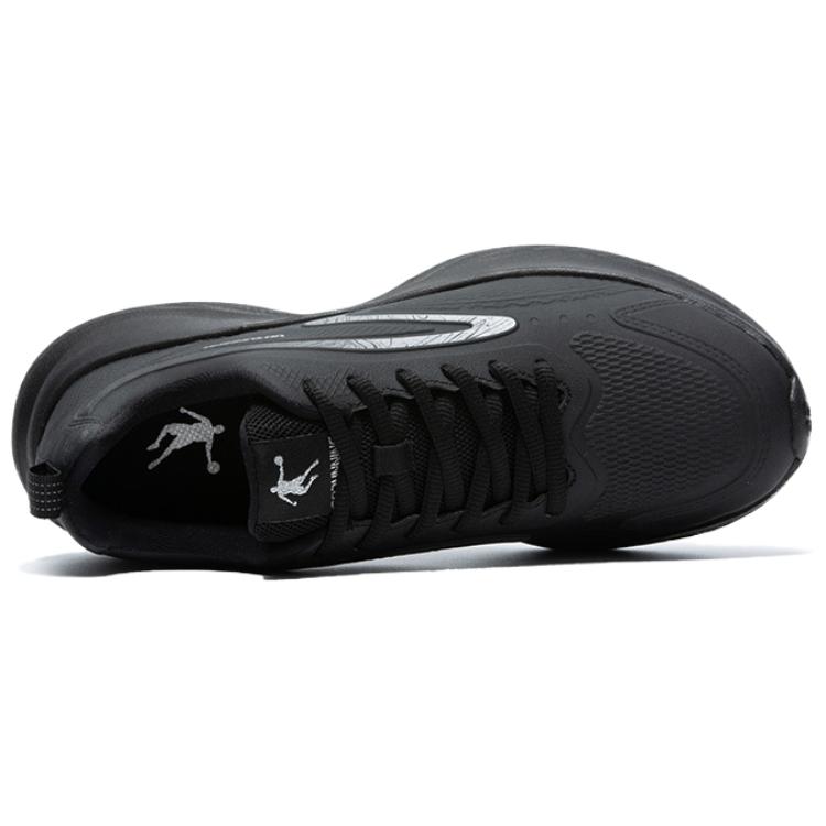 QIAODAN Slip Resistant Abrasion Resistant Low top Running Shoes Men’s Black