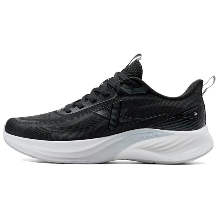 XTEP Light Wing 3.0 Abrasion Resistant, Lightweight, Balanced Abrasion Resistant, Lightweight, Balanced Low top