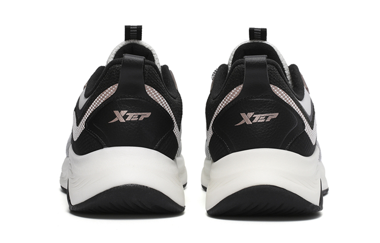 XTEP Comfortable Cushioning Lightweight Low top Running Shoes Women's Black White