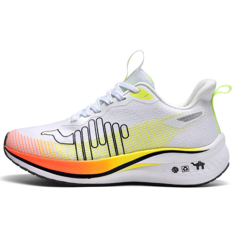 LINGHANGLUOTUO Breathable Coverage Rebound Low top Running Shoes Men’s