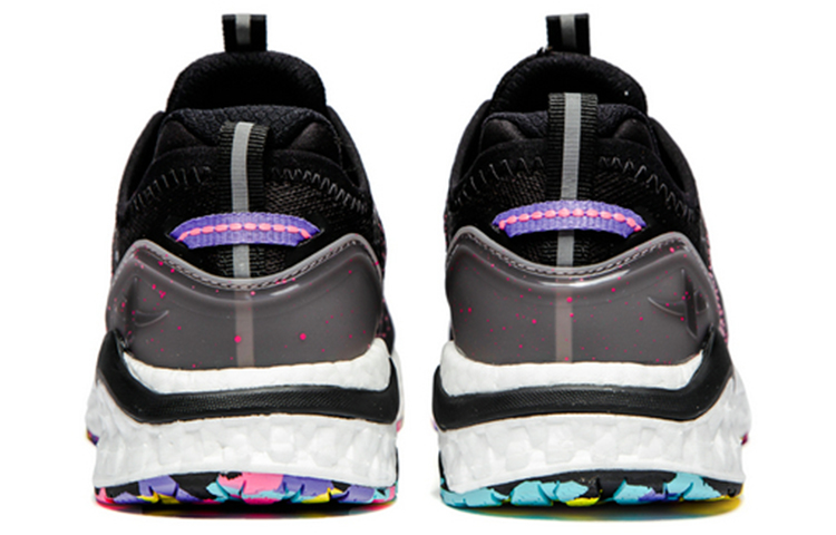 XTEP Dynamic Foam X2 Fabric Cushioning Abrasion Resistant Breathable Low top Running Shoes Women’s Black Red