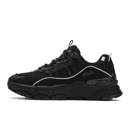 FILA Trek Abrasion Resistant Coverage Low top Casual Shoes Women's Black
