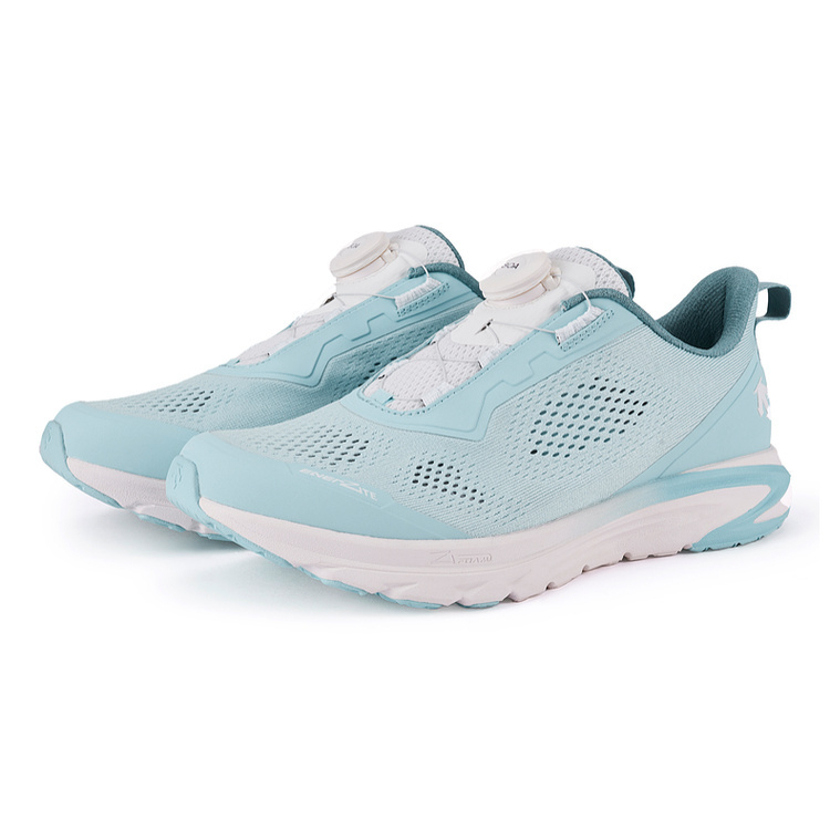 DESCENTE RUNNING Slip Resistant Abrasion Resistant Running Shoes Women’s Light Blue