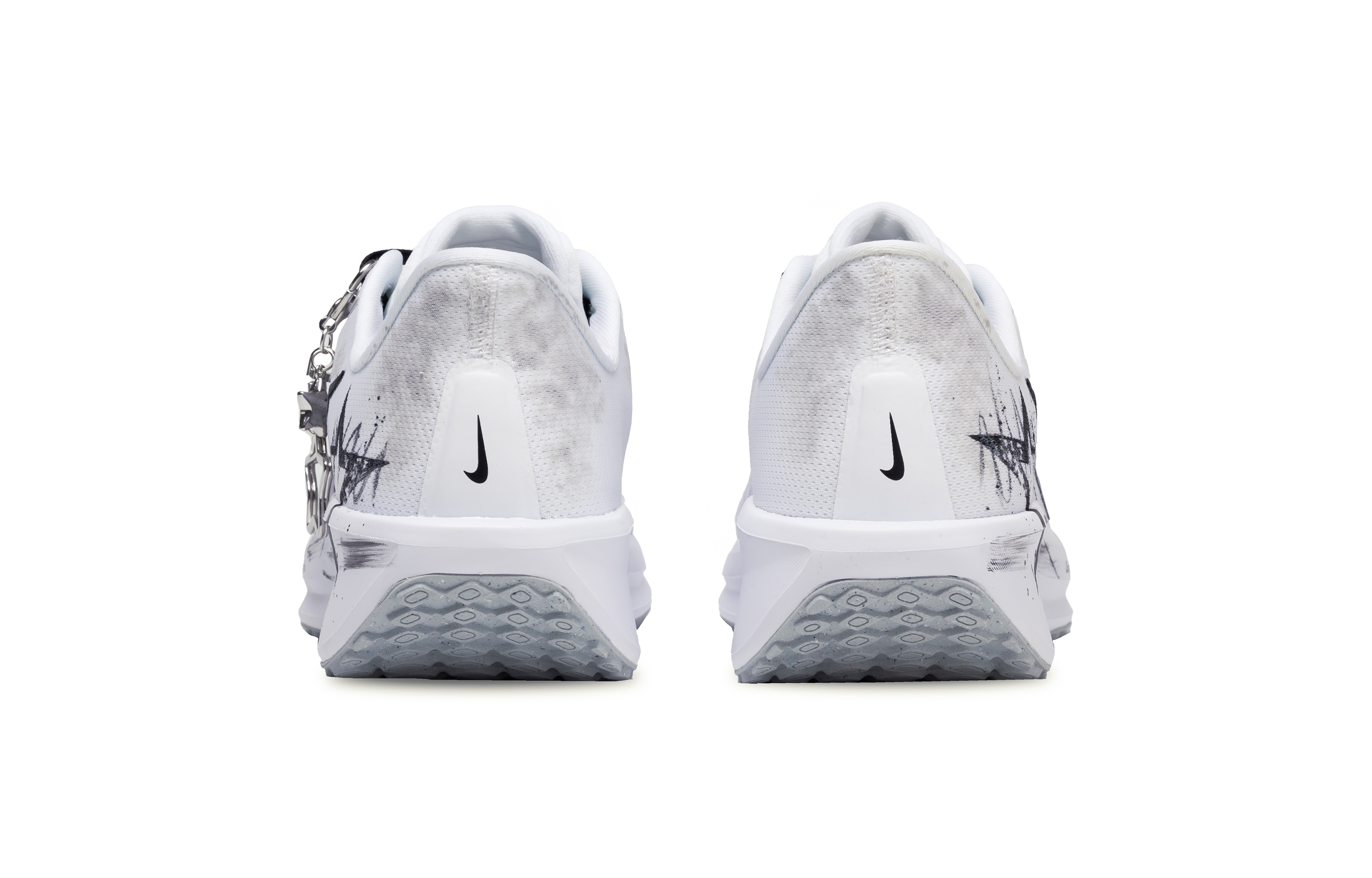 Nike Quest 6 Mesh Cushioning Slip Resistant Breathable Lightweight Cushioning Slip Resistant Breathable Lightweight