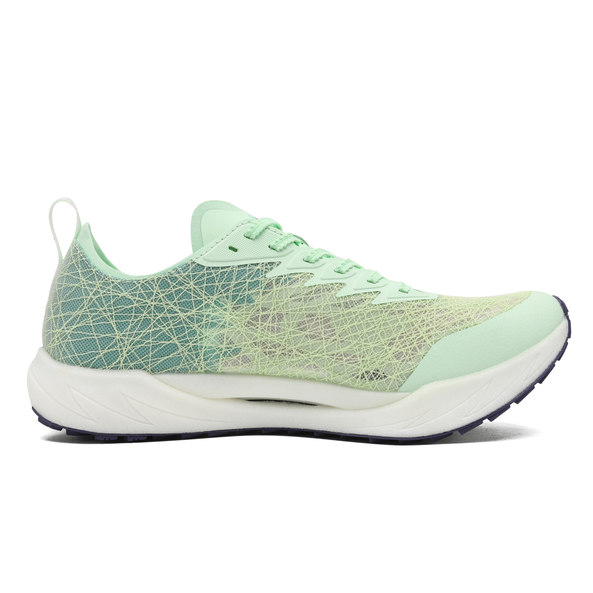 Neirk Training Running Shoes Unisex Seeking Plum Blossom In The Snow
