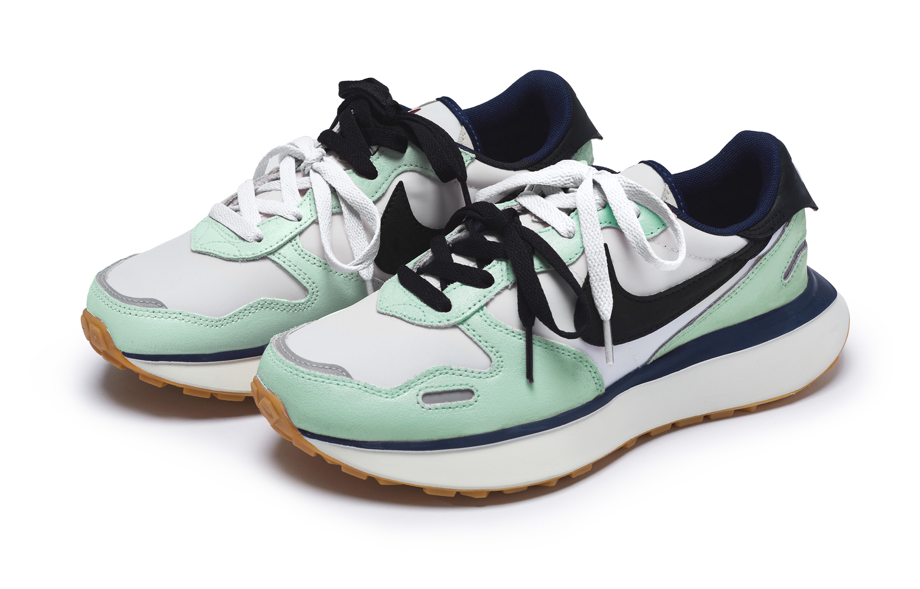 Nike Phoenix Waffle Low top Running Shoes Women’s Cyan White Black