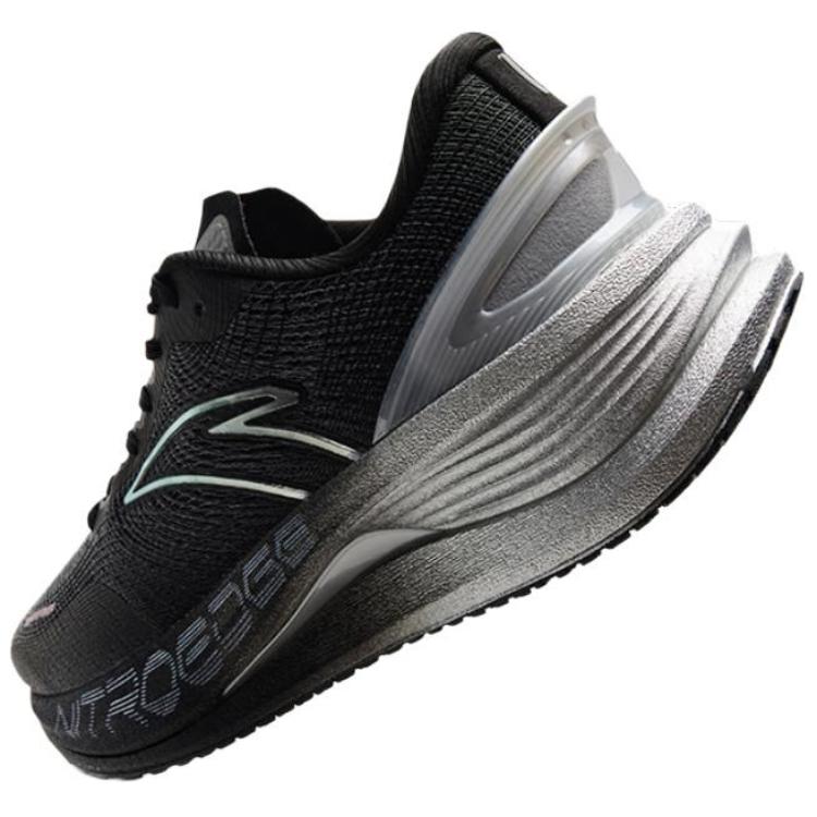 Anta Cushioning, Wear Resistant Low top Running Shoes Men’s Black White