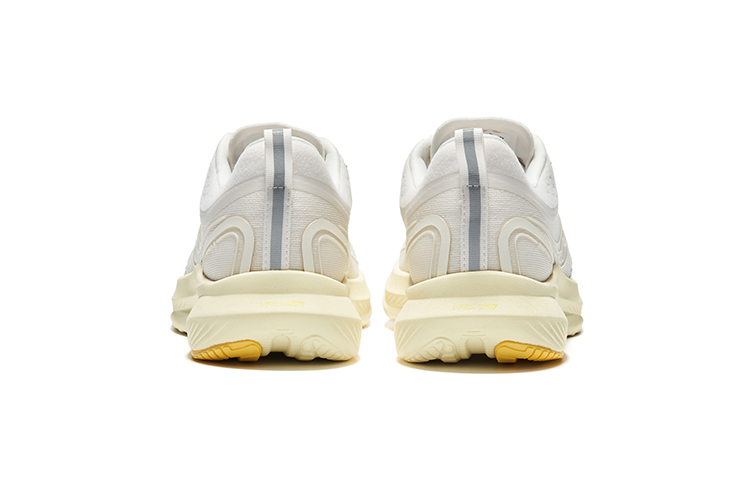 Saucony Humming Hummingbird 3 Slip Resistant Abrasion Resistant Low top Running Shoes Women’s White Yellow