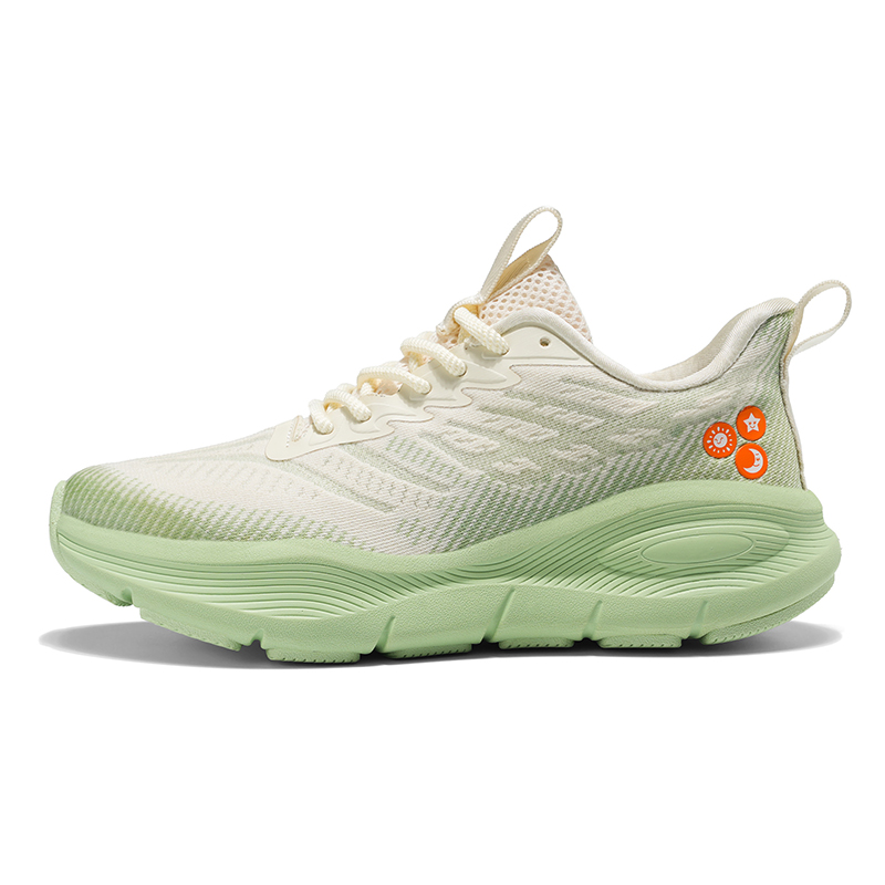 GQWE Slip Resistant, Abrasion Resistant, Lightweight Low top Casual Running Shoes Men’s
