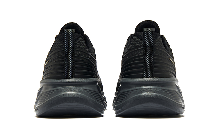 Erke Chasing Clouds Abrasion Resistant Slip Resistant Low top Running Shoes Men’s Jet Black