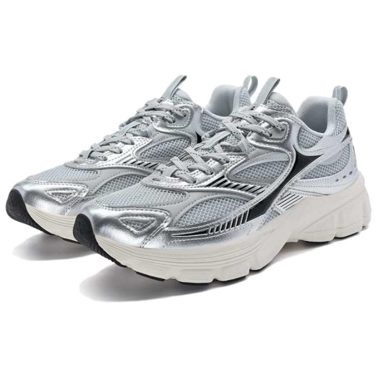 XTEP Cushioning, Wear Resistant Low top Running Shoes Women’s Silver Gray