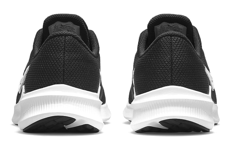 Женские кроссовки Nike Downshifter 11 (черно-белые) — Чёрный / белый — фото 5