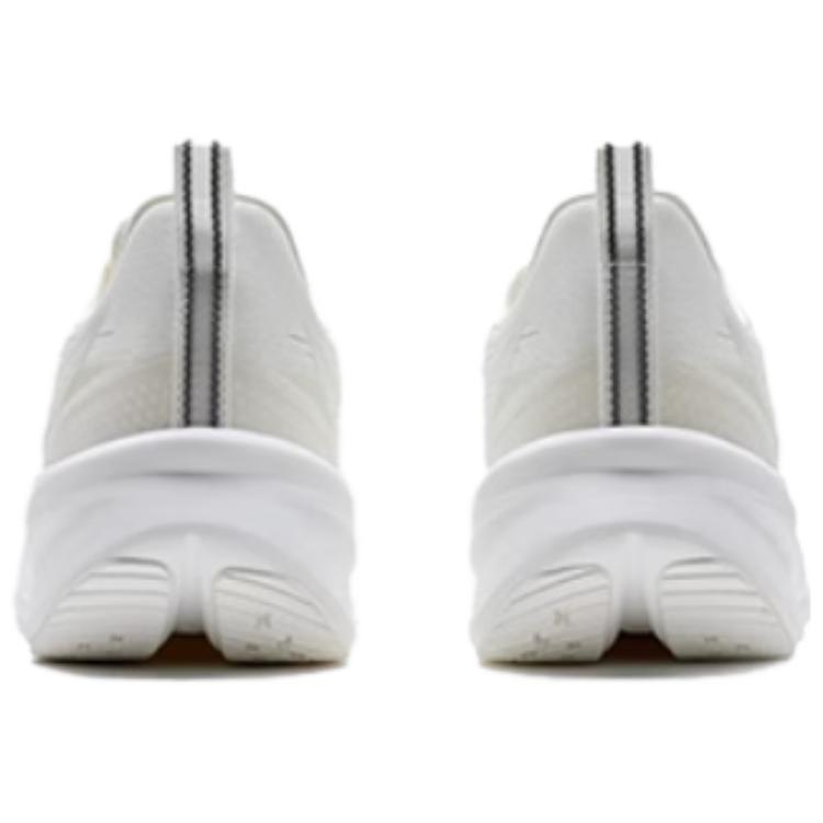 XTEP Breathable And Slip Resistant Low top Casual Running Shoes Women’s White