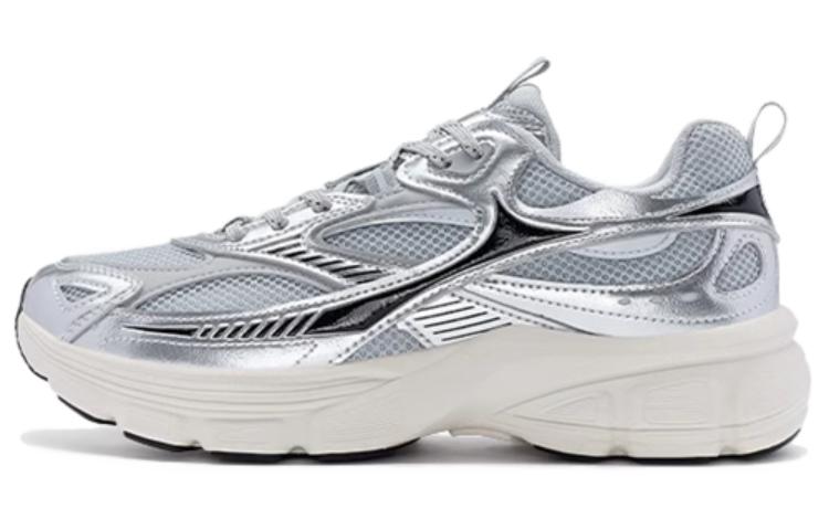 XTEP Cushioning, Wear Resistant Low top Running Shoes Women’s Silver Gray