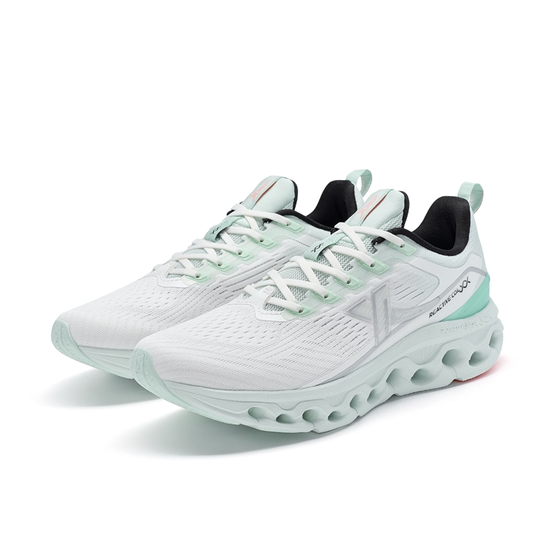 XTEP Cushioning Abrasion Resistant Lightweight Low top Running Shoes Women’s White Green