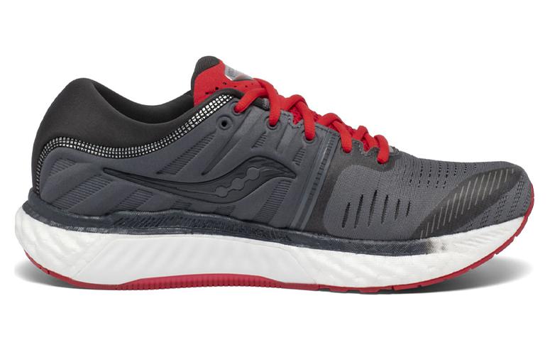 saucony Hurricane 22 ‘Charcoal Red’
