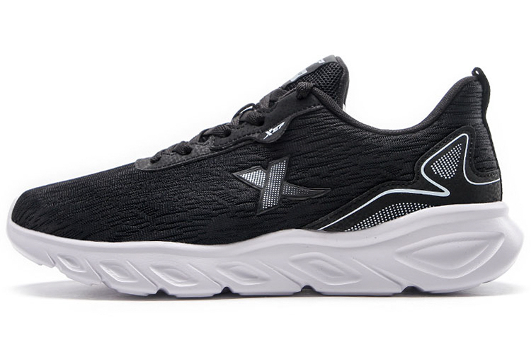 XTEP Abrasion Resistant Breathable Low top Running Shoes Men’s Black