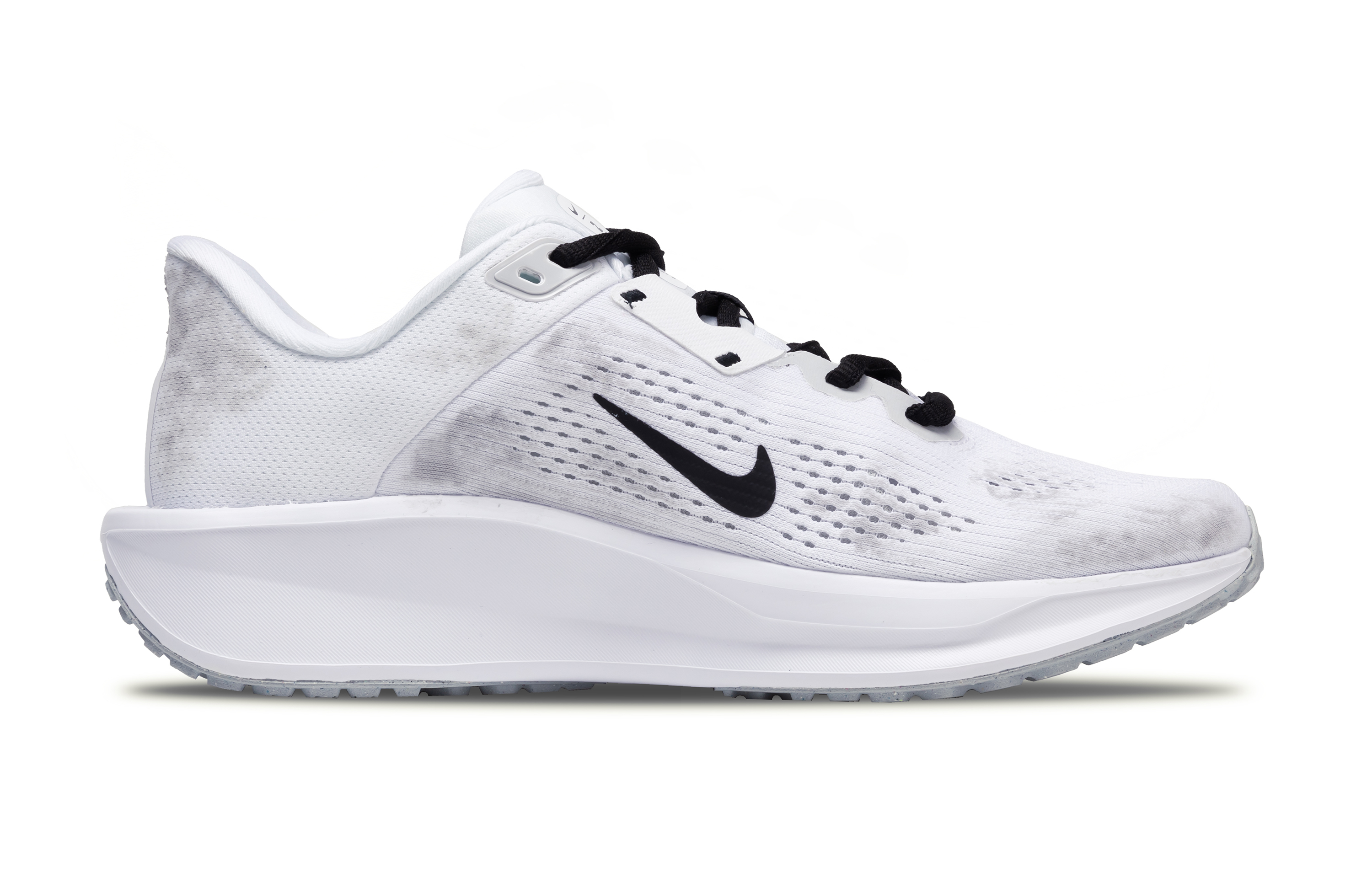Nike Quest 6 Mesh Cushioning Slip Resistant Breathable Lightweight Cushioning Slip Resistant Breathable Lightweight