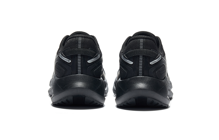 Saucony Runshield Low top Running Shoes Unisex Black
