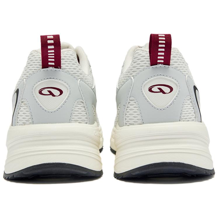 QIAODAN Abrasion Resistant Lightweight Low top Casual Running Shoes Men’s Silver Red