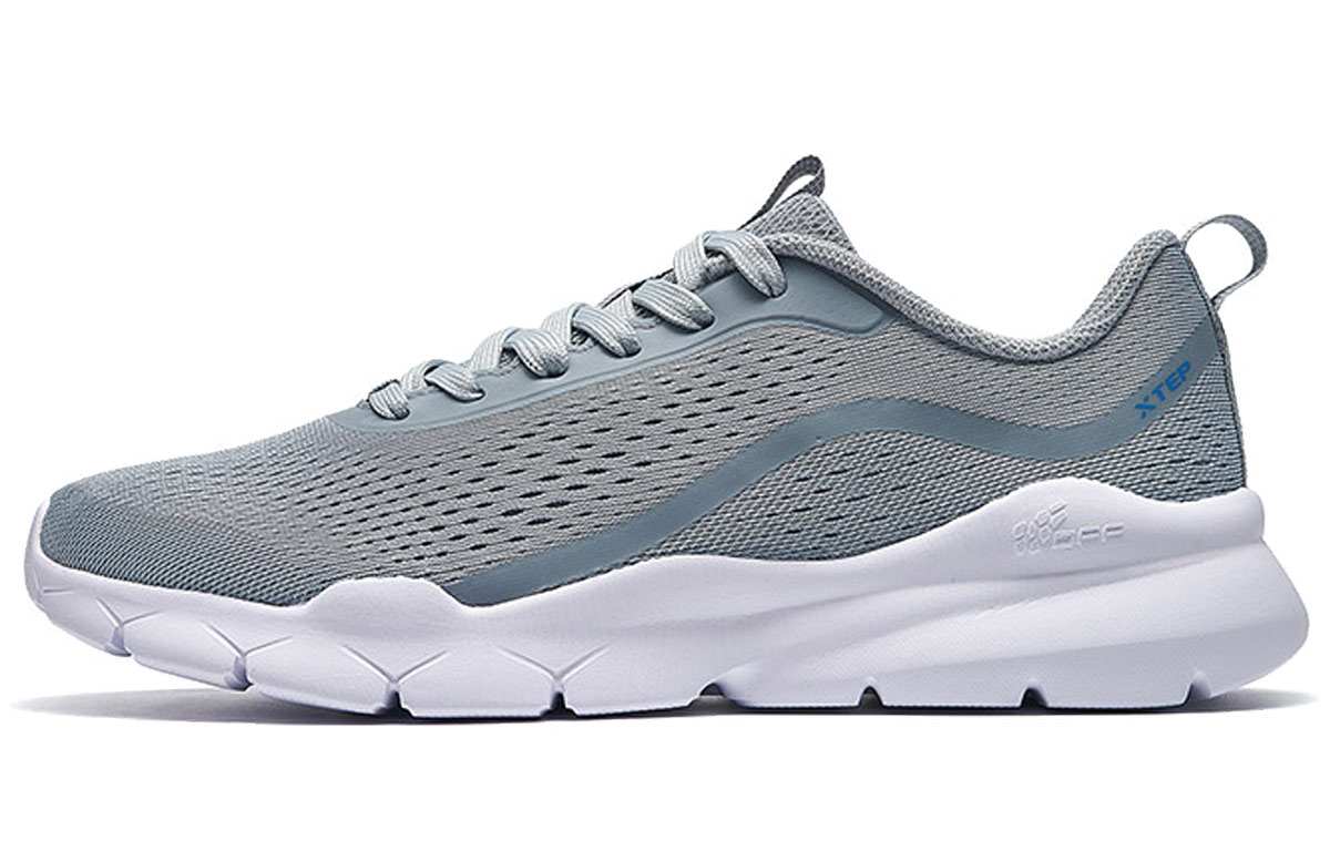 XTEP Abrasion Resistant Breathable Low top Running Shoes Men’s Gray