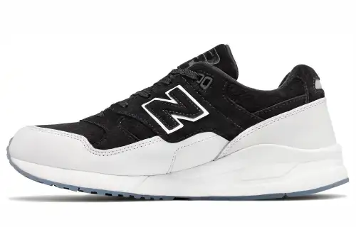 530 New Balance Suede
