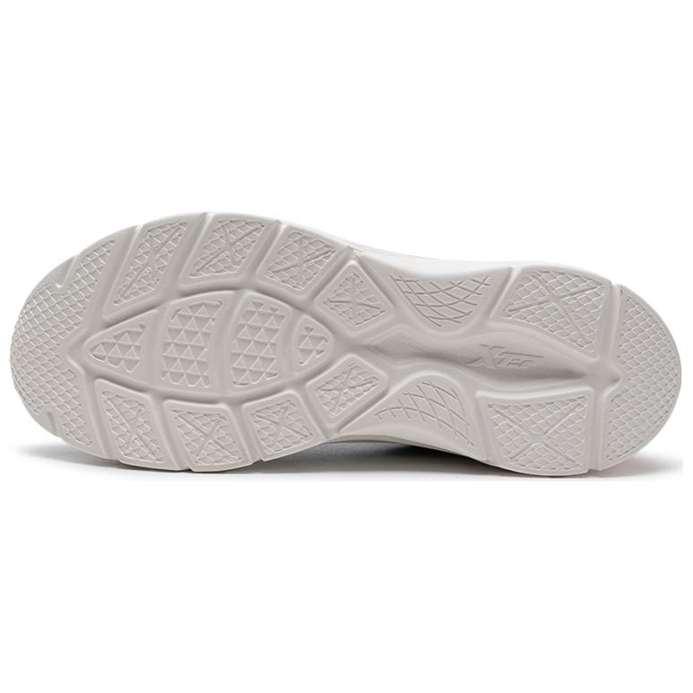 XTEP Breathable Mesh Cushioning Slip Resistant Low top Casual Running Shoes Men’s Blue