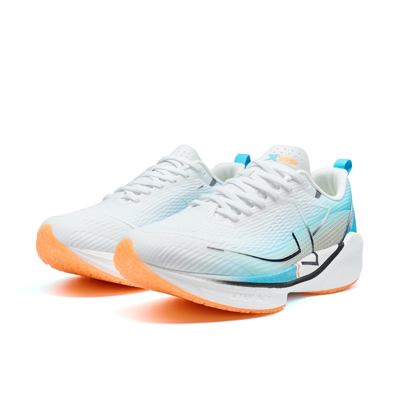 XTEP 360X Fabric Cushioning, Wear Resistant Low top Running Shoes Women's Le Mans Colorway