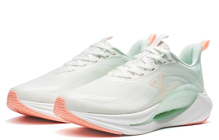 XTEP X FLOW 7.0 Cushioning Breathable Lightweight Rebound Low top Sprint Running Shoes Women’s Coconut Scented Breeze