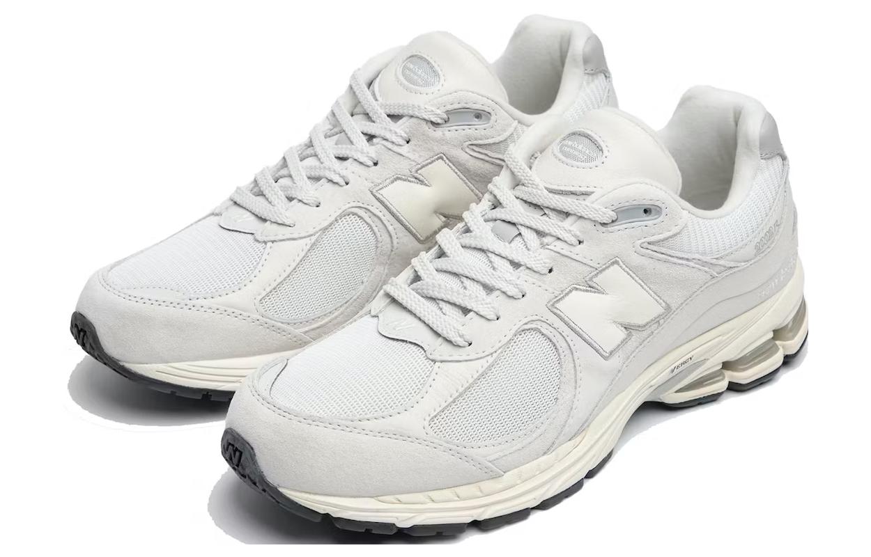 2002R New Balance ‘Linen Fog Rain Cloud’