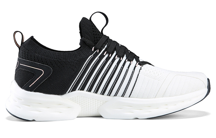 PEAK Low top Running Shoes Women’s Black White Pink