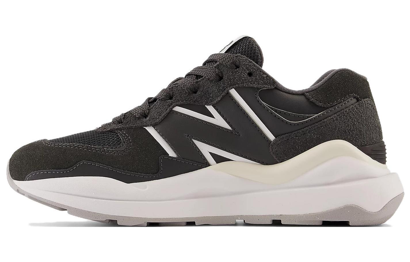 New Balance 57/40 Blacktop Women's