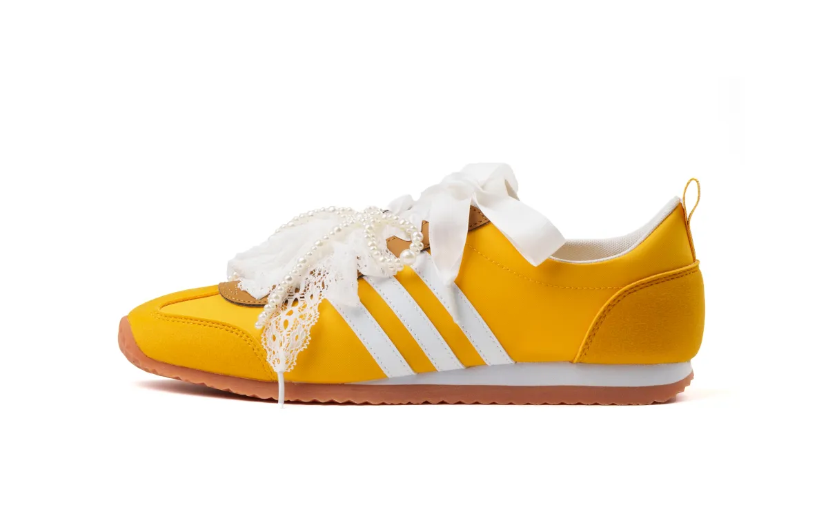 Adidas VS JOG 2.0 Cushioning Abrasion Resistant Cushioning, Wear Resistant Low top Casual Shoes Unisex Yellow White