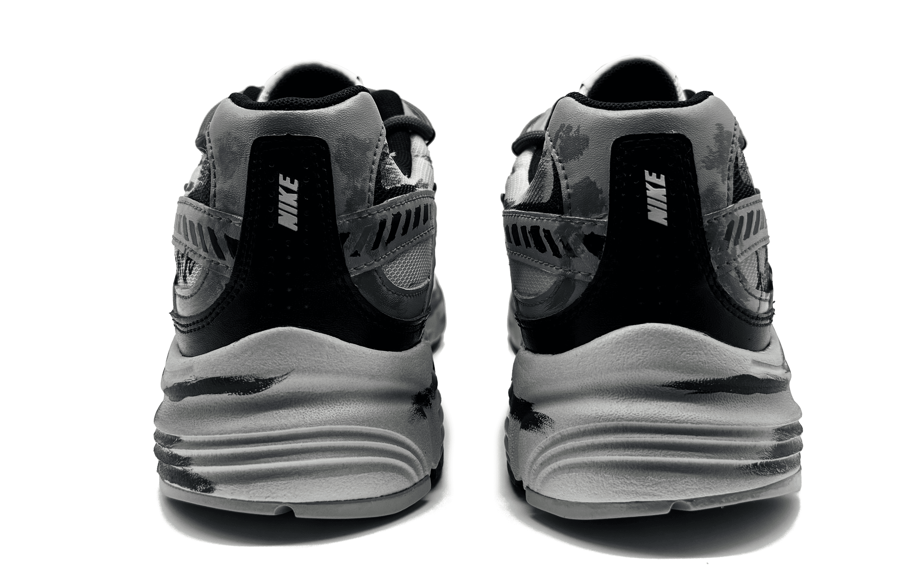 Nike Initiator Abrasion Resistant Low top Running Shoes Men’s Black Gray