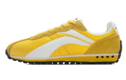 Li Ning Cushioning Slip Resistant Abrasion Resistant Low top Running Shoes Men's Yellow White