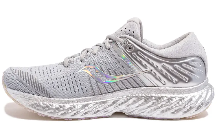 Saucony Triumph Victory Non slip Lightweight Low top Running Shoes Unisex Silver White