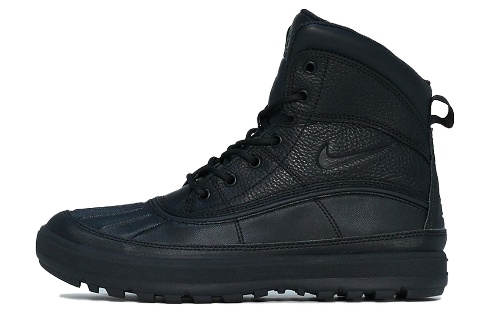 Nike Woodside 2 Triple Black