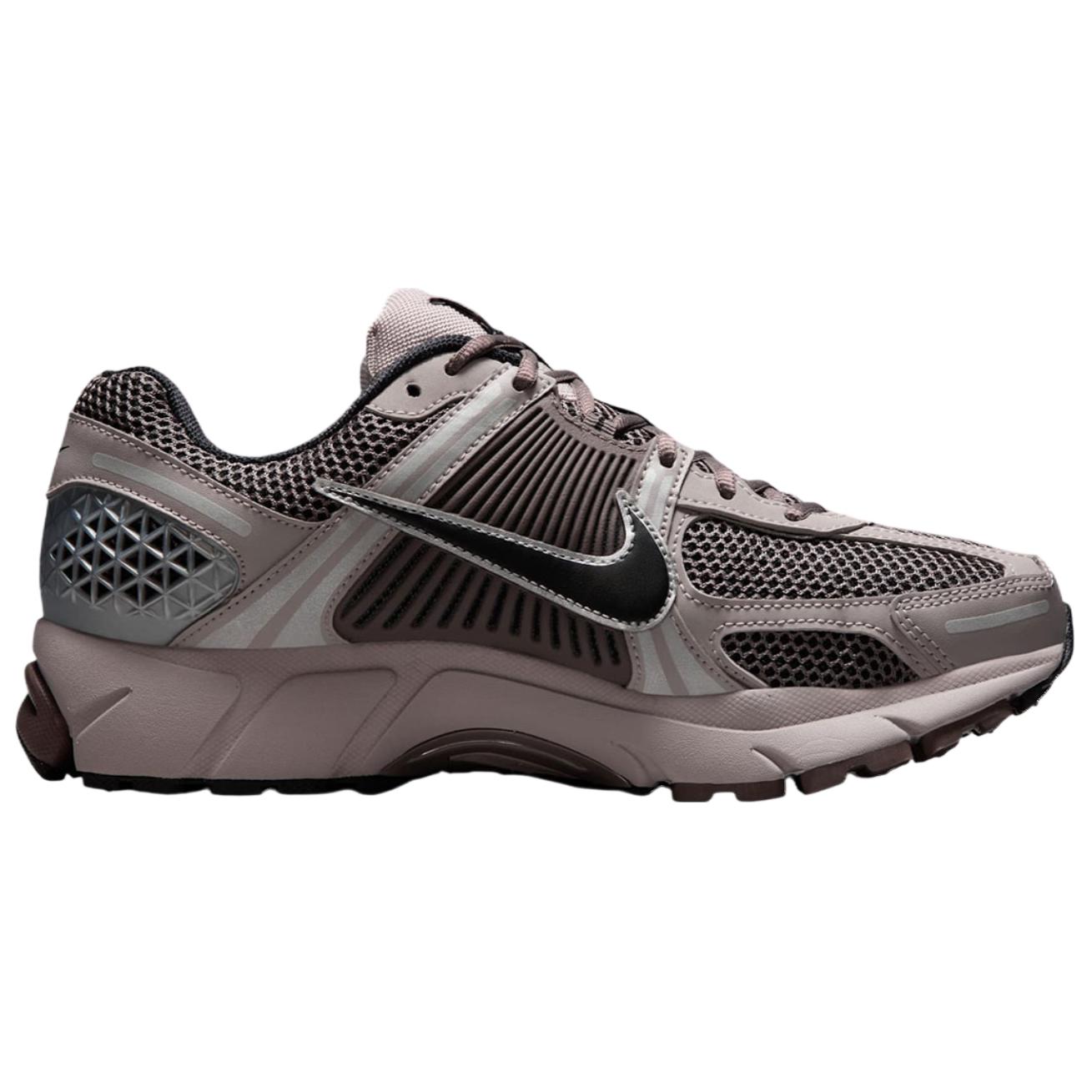 Nike Vomero 5 Mesh Slip Resistant Abrasion Resistant Low top Running Shoes Unisex Gray Purple