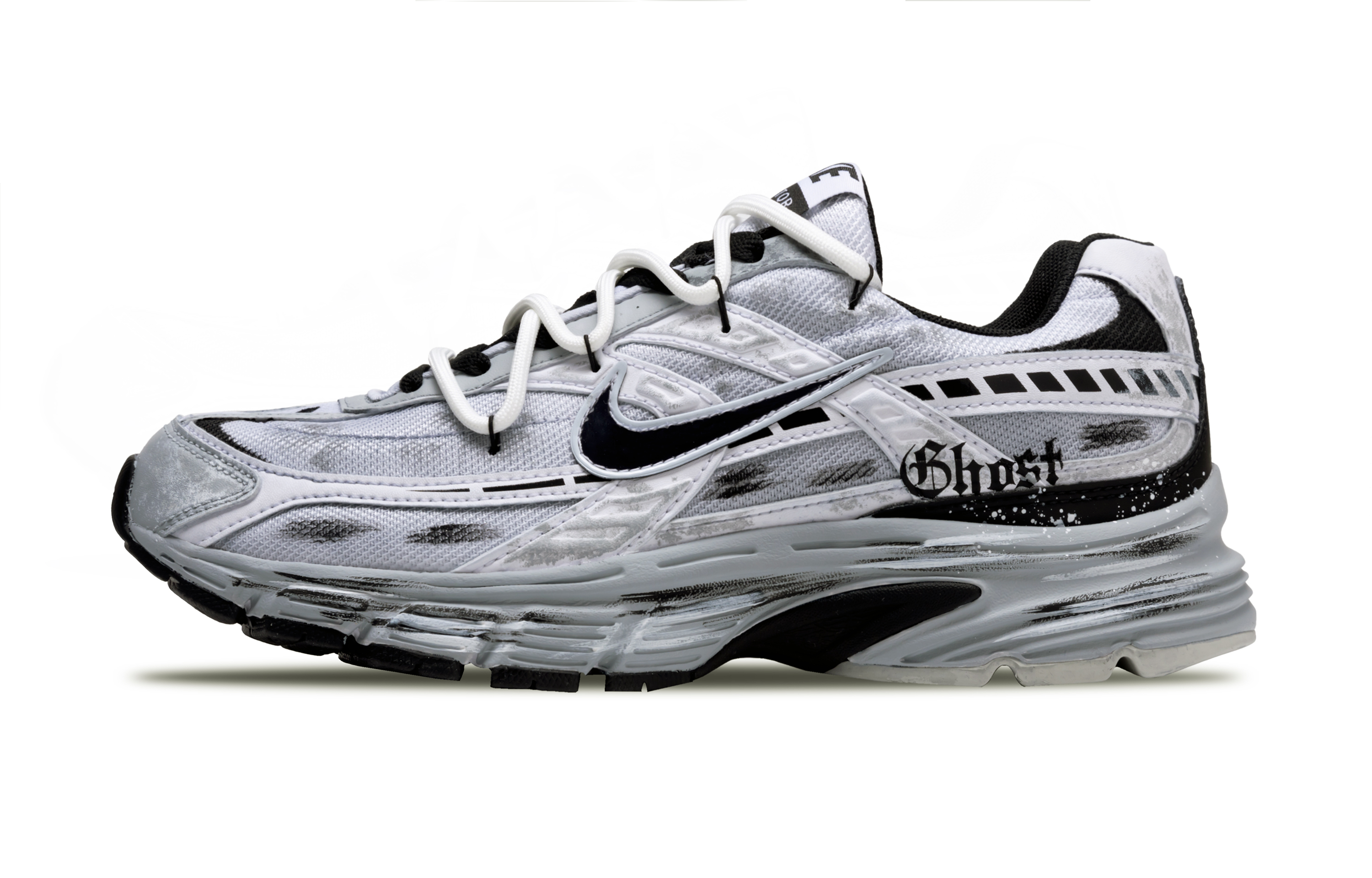 Nike Initiator Slip Resistant Low top Running Shoes Men’s White Gray