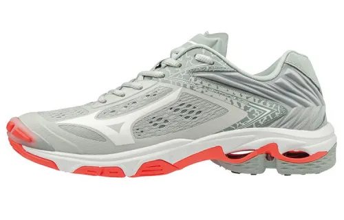 Mizuno Wave Lightning Z5