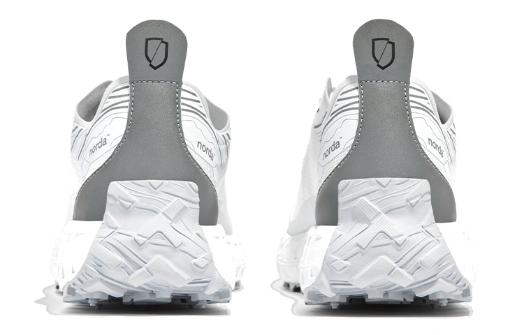 Norda 001 Low-top Running Sneakers
