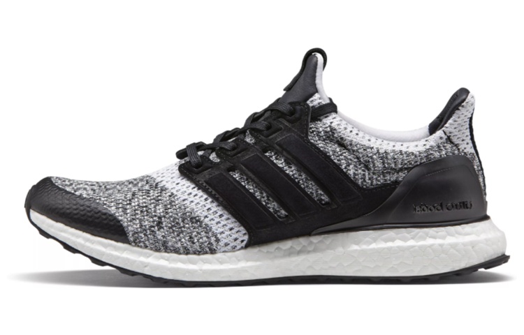 UltraBoost Sneakersnstuff x Social Status x UltraBoost Adidas Se 'White Black'