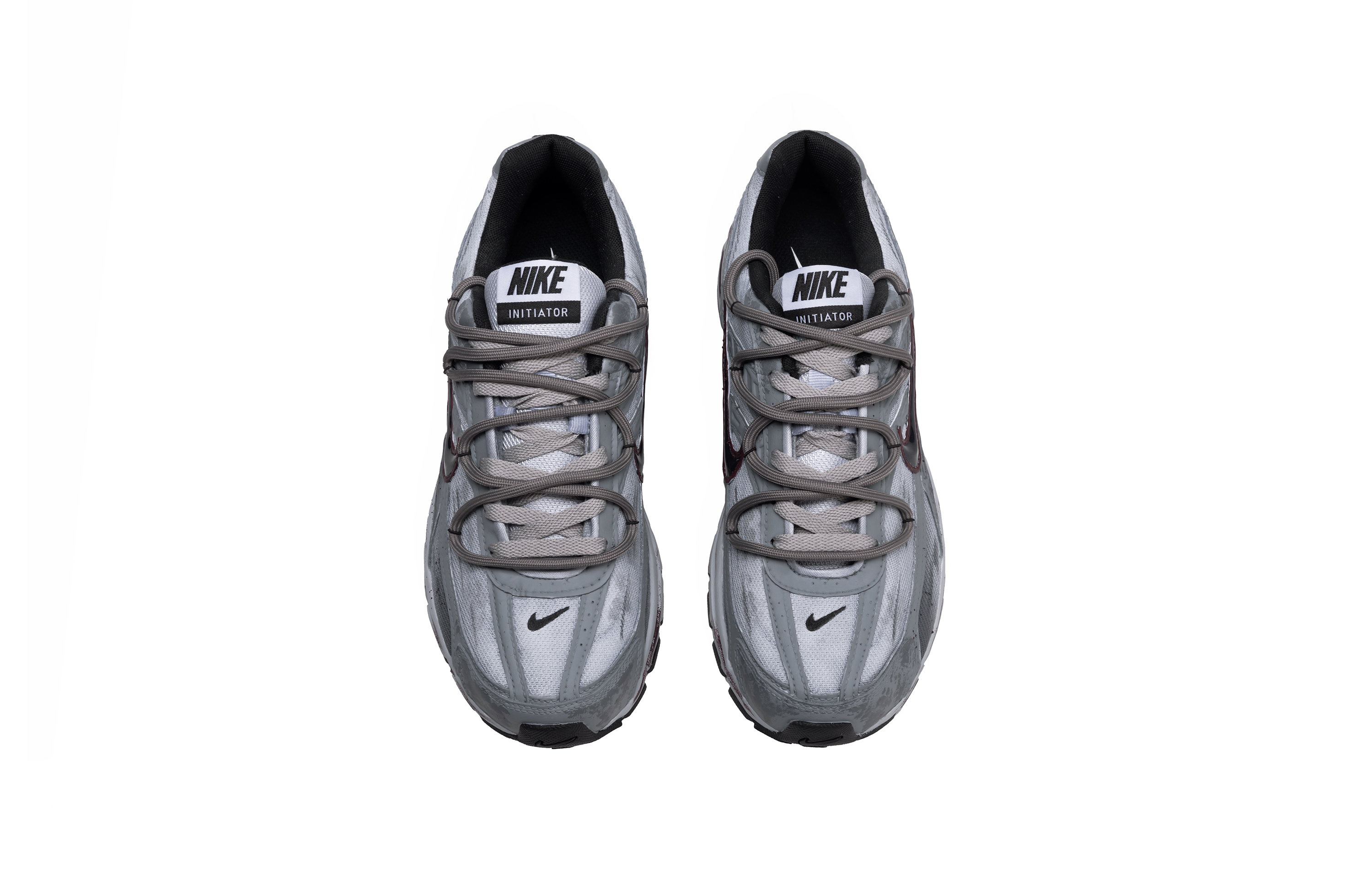 Nike Initiator Slip Resistant Low top Running Shoes Men’s Gray Black