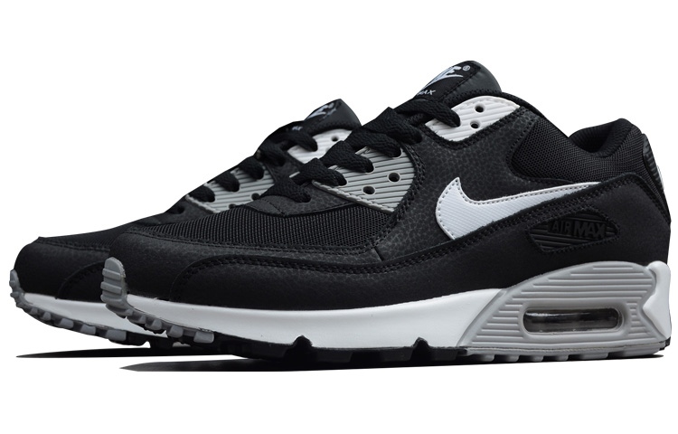Женские кроссовки Nike Air Max 90 (черно-белые) — фото 3