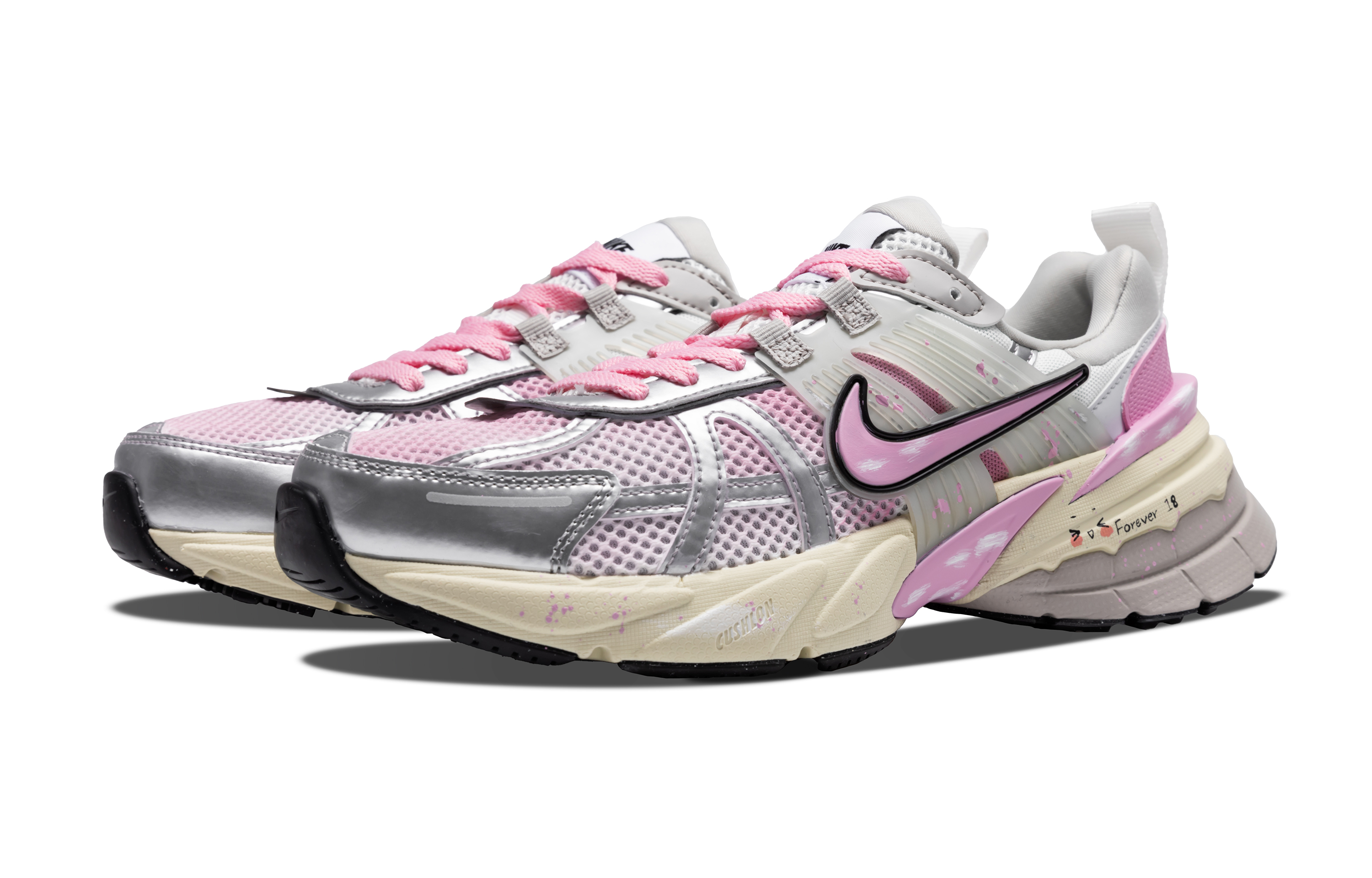 Nike V2K Run Slip Resistant Low top Casual Running Shoes Women’s Silver Pink