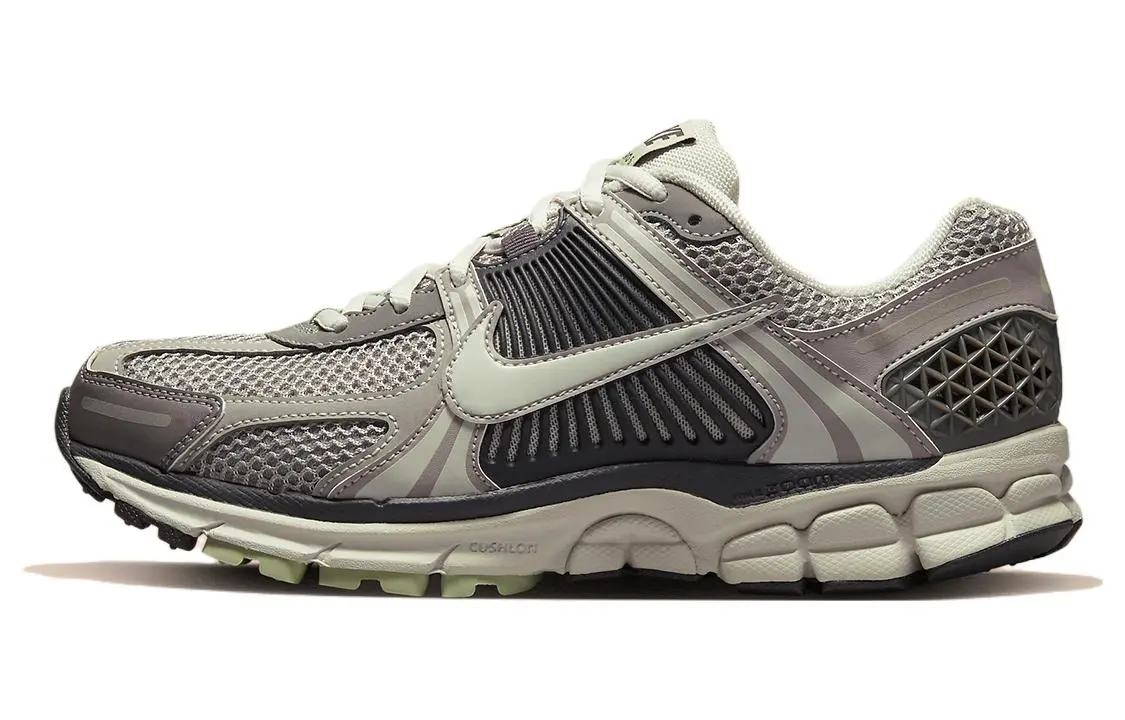 Nike Zoom Vomero 5 Fabric Cushioning Breathable Low top Running Shoes Women's Gray Black