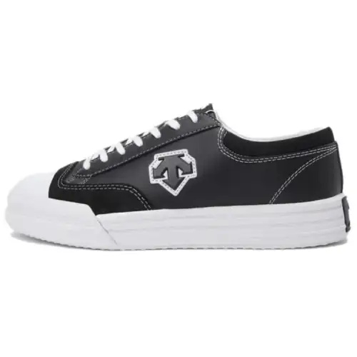 DESCENTE Low top Running Shoes Unisex Black White