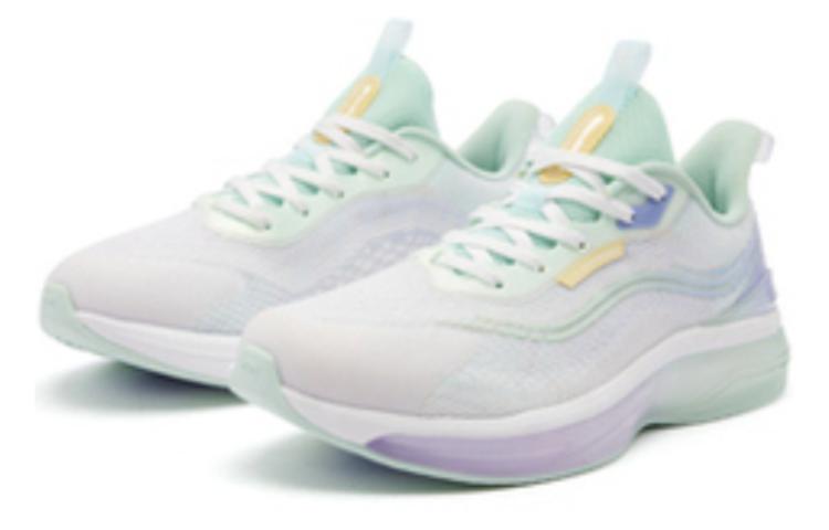 QIAODAN Cushioning, Wear Resistant Low top Running Shoes Women’s White Green