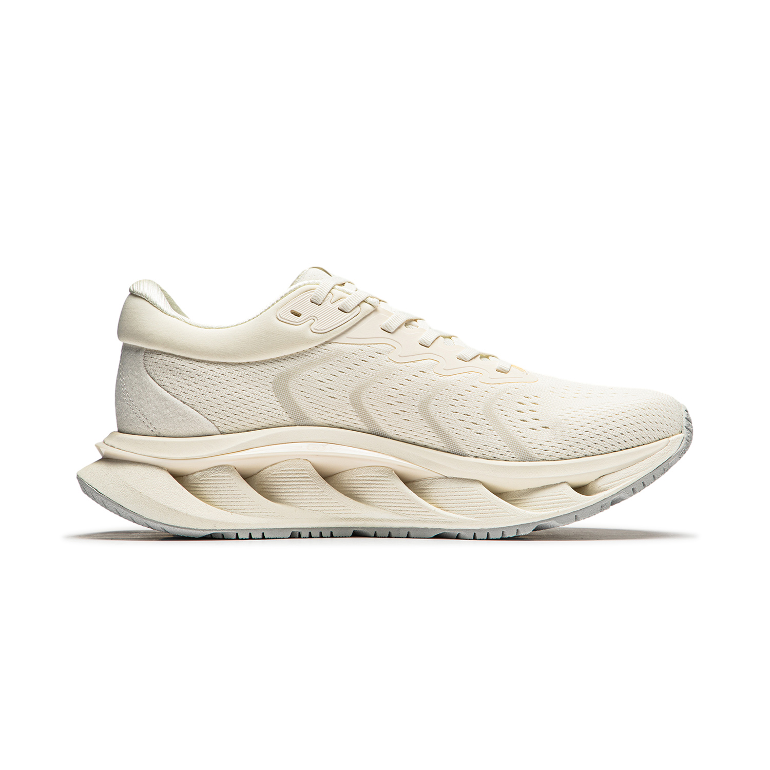 Li Ning Cushioning, Wear Resistant Low top Running Shoes Men’s Ecru